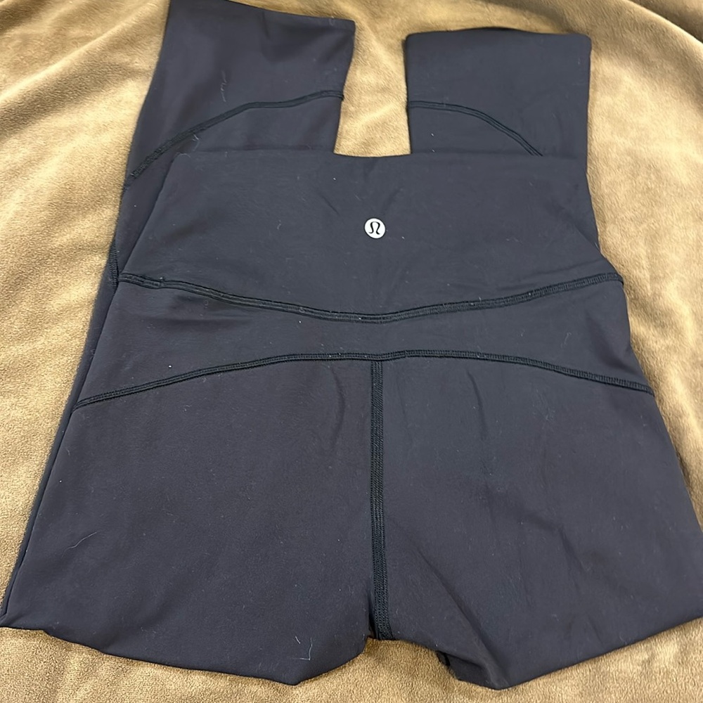 Lulu Black size 4 leggings